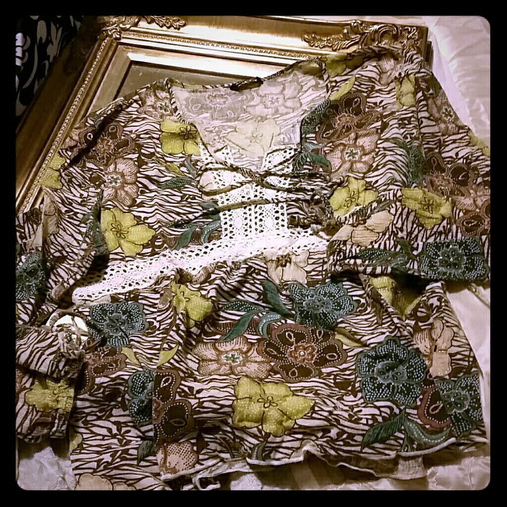SALE! Top